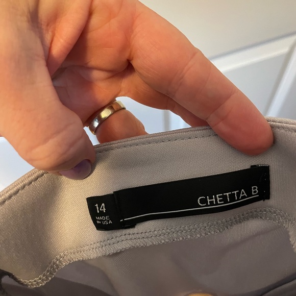 Special occasion long sleeve lace top. - Picture 4 of 10